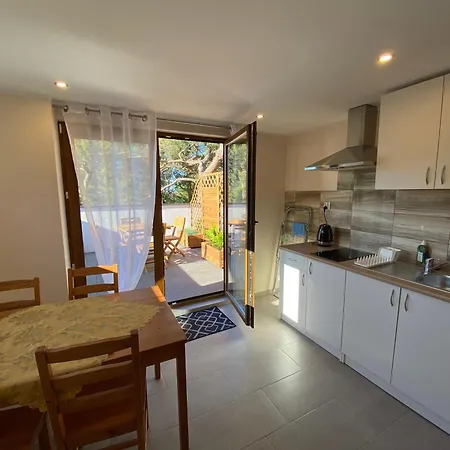 Lewada Z Tarasem 公寓 *