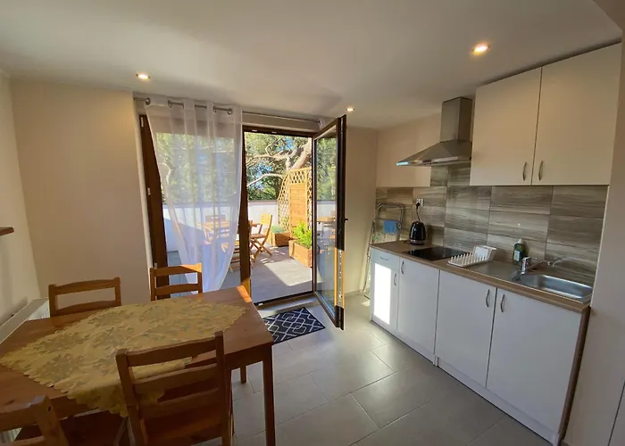 Lewada Z Tarasem Lägenhet *